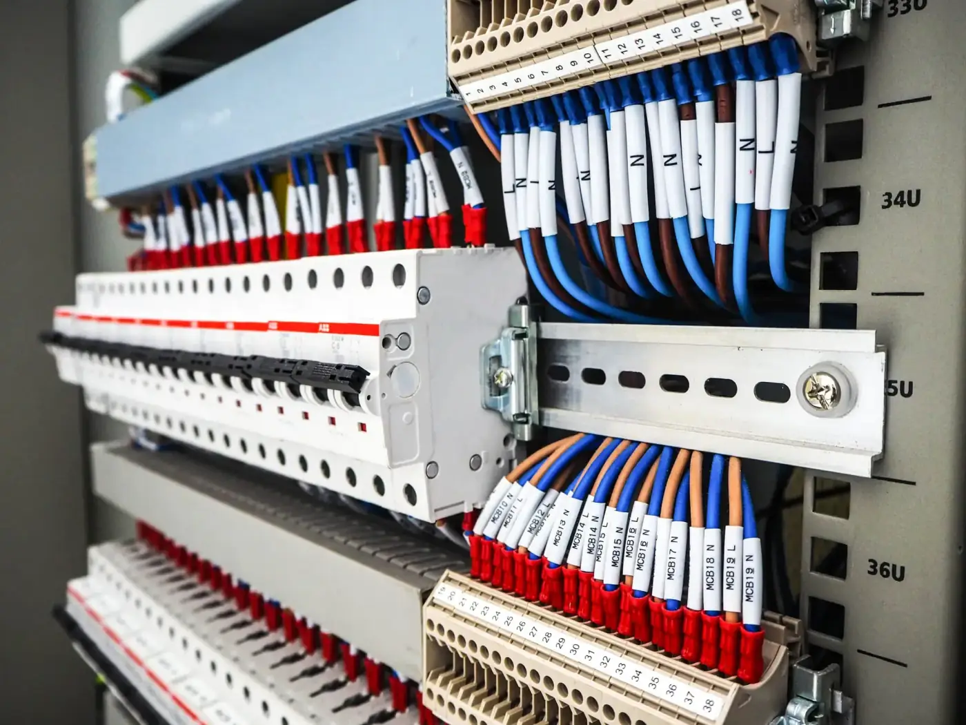 Tableros eléctricos y control